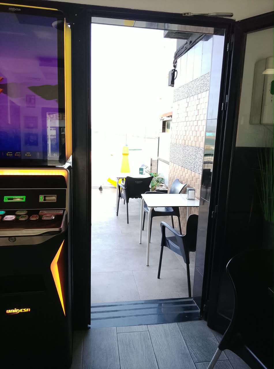 Interior de Coffee Time Ceuta
